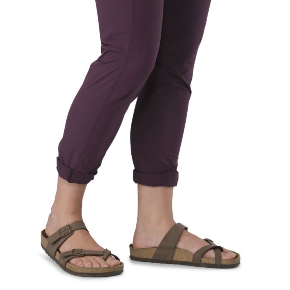 Arcteryx women’s Sabria hiking pants purple reign - Picture 4 of 16